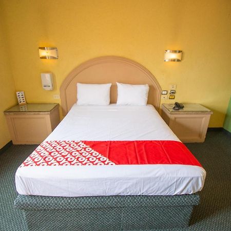 Auto Hotel Hacienda Arriba Леон Екстериор снимка