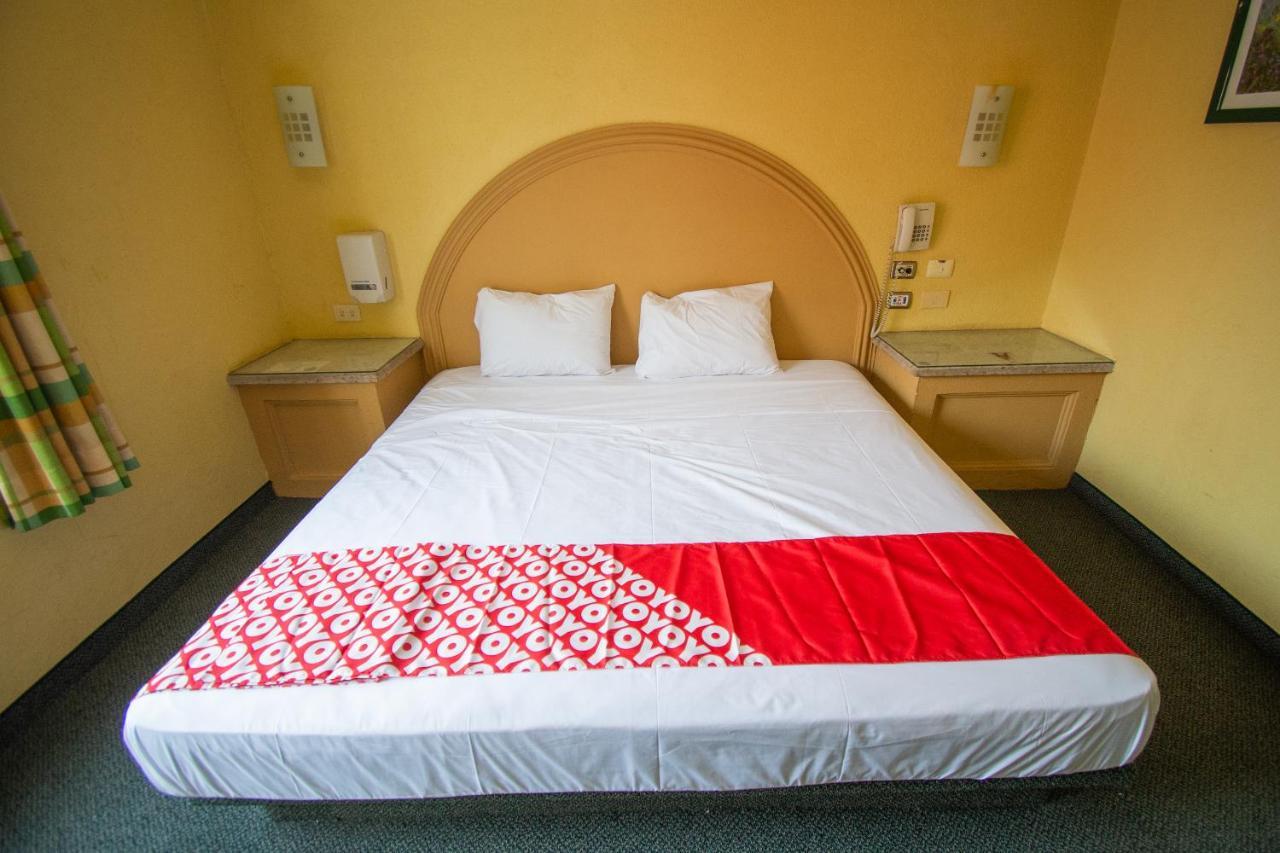 Auto Hotel Hacienda Arriba Леон Екстериор снимка