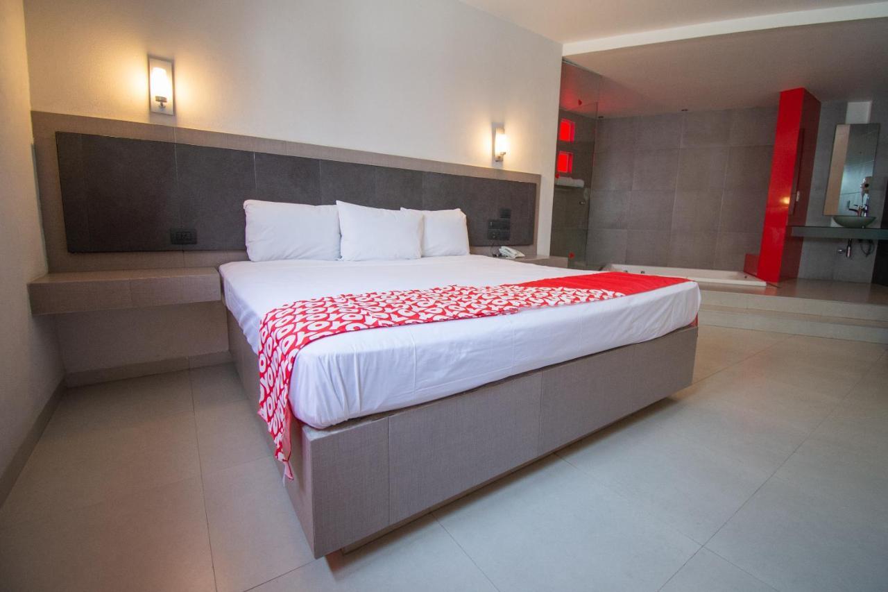 Auto Hotel Hacienda Arriba Леон Екстериор снимка